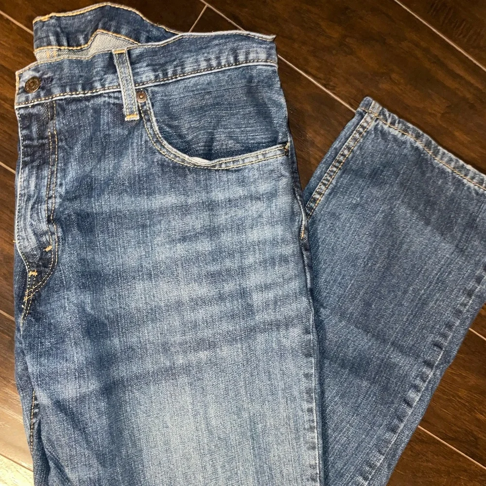 Levi 559 Relaxed Straight Jean - Picture 3 of 6
